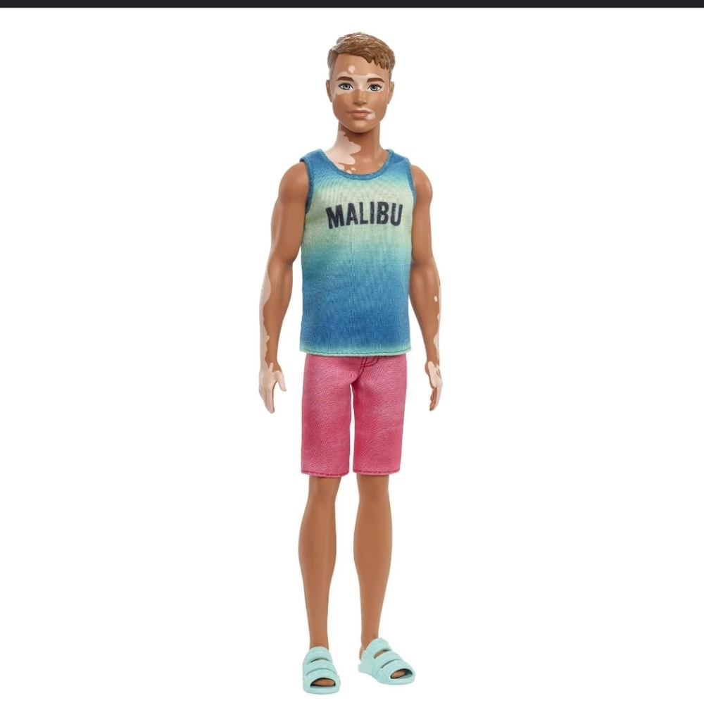 Barbie Ken Fashionistas Doll #192 Brown Cropped Hair Vitiligo Malibu Tank - Picture 4 of 4